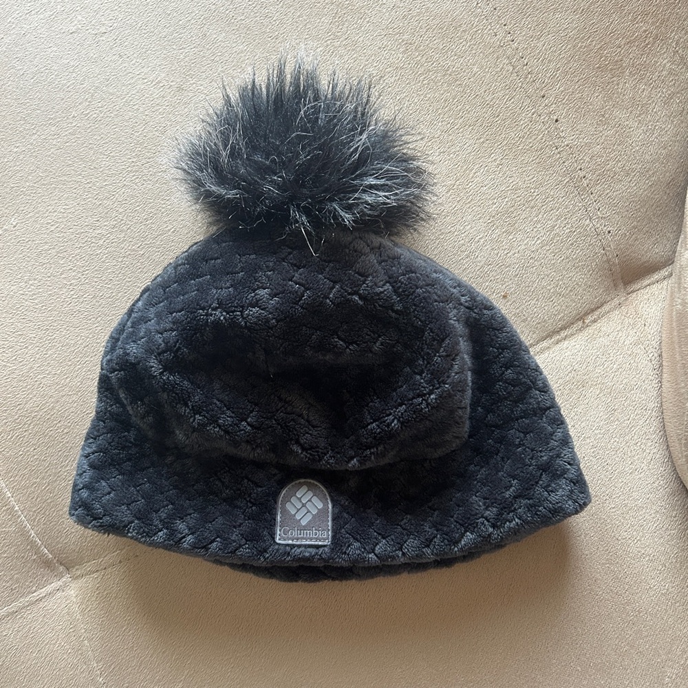 Columbia Dark Grey Pom-Pom Beanie